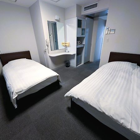 The Shin-Okubo International Hotel Tokyo Exterior photo
