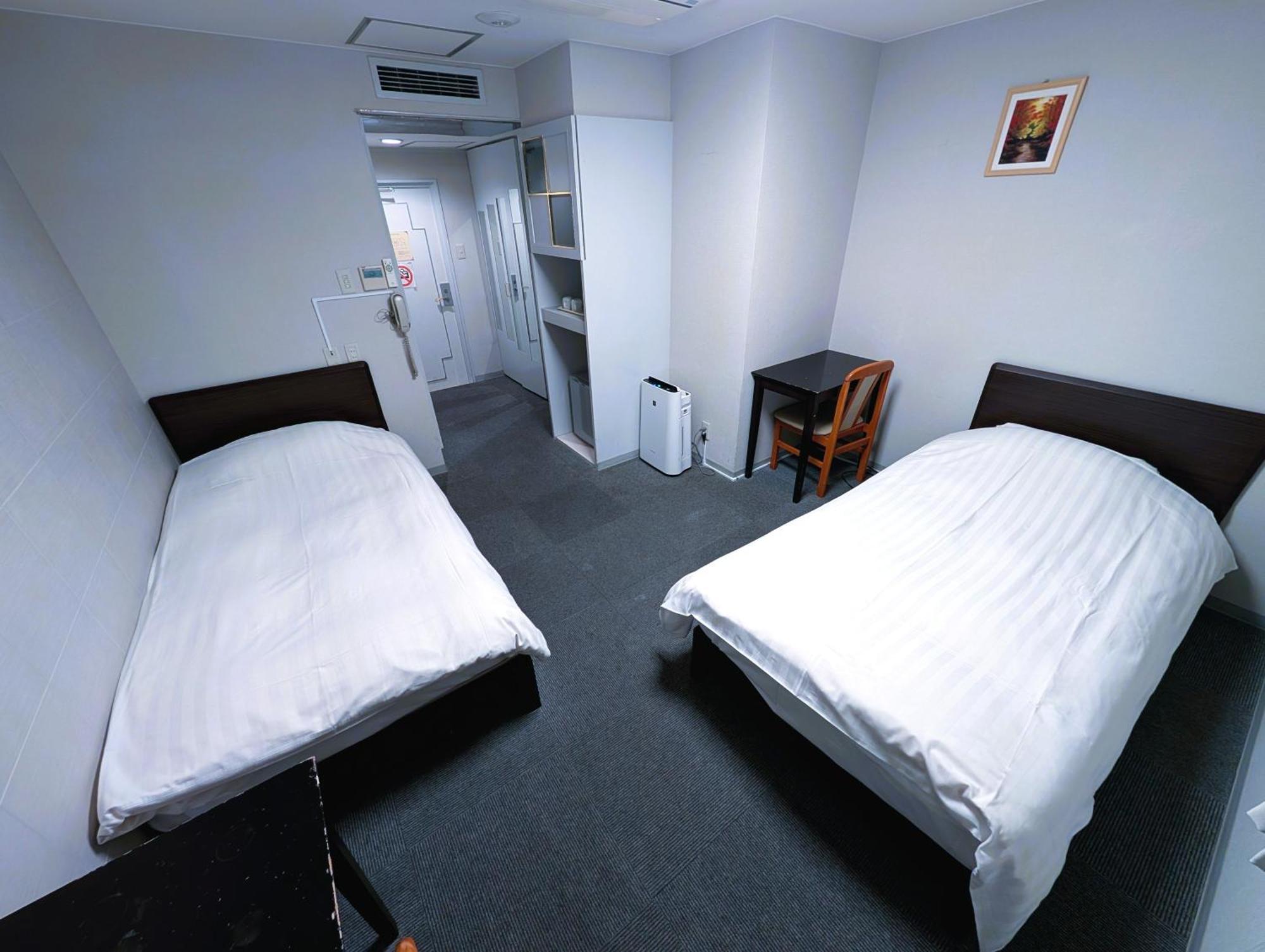 The Shin-Okubo International Hotel Tokyo Exterior photo